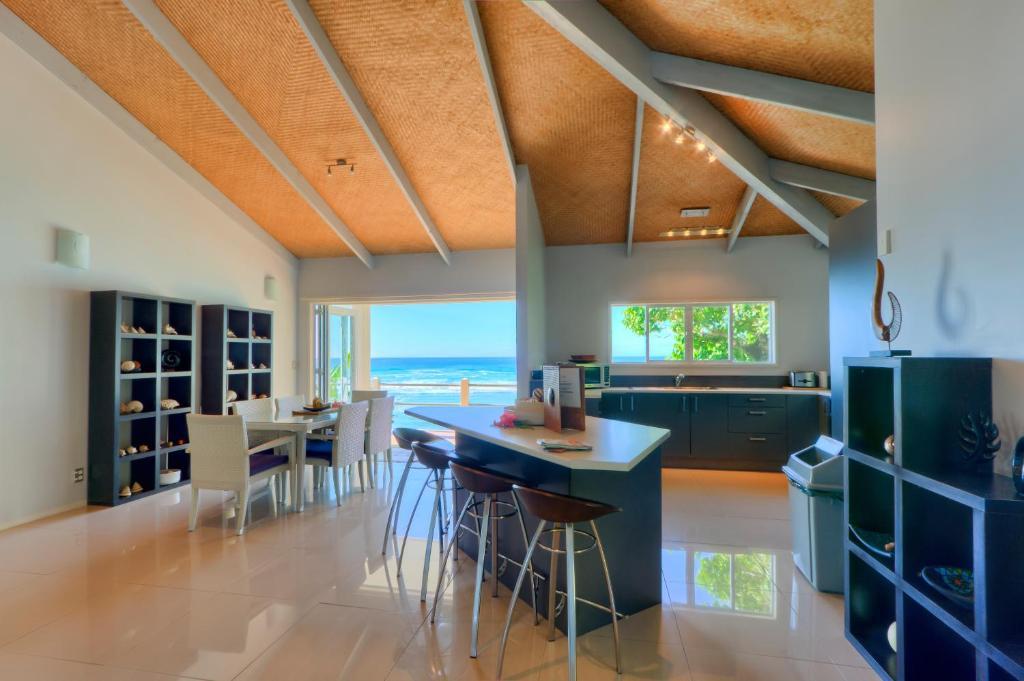 Ocean Spray Villas Rarotonga Exterior photo